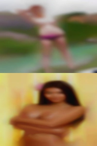 Medium age housewife nude woman.