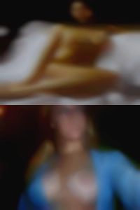 Black very horny nude amateur women swinger!